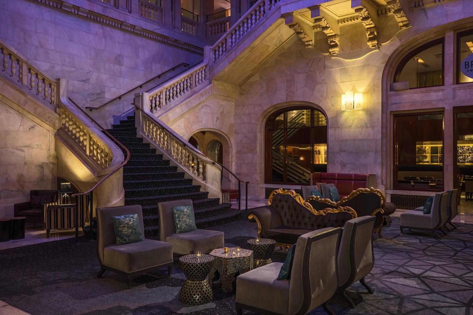 Renaissance Pittsburgh Hotel Exterior photo