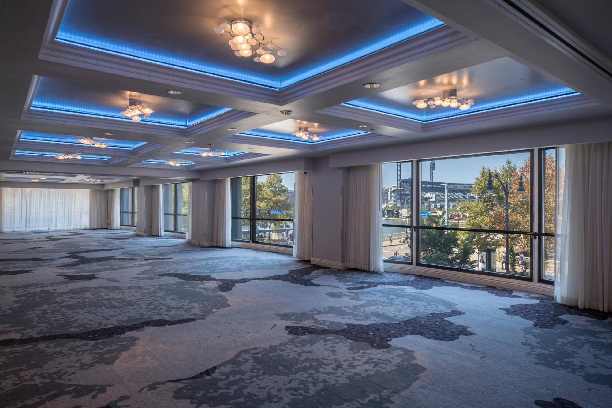 Renaissance Pittsburgh Hotel Exterior photo